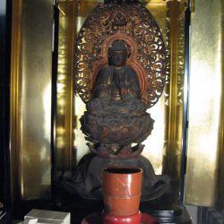 高野山真言宗 不動寺様 釈迦如来像洗浄